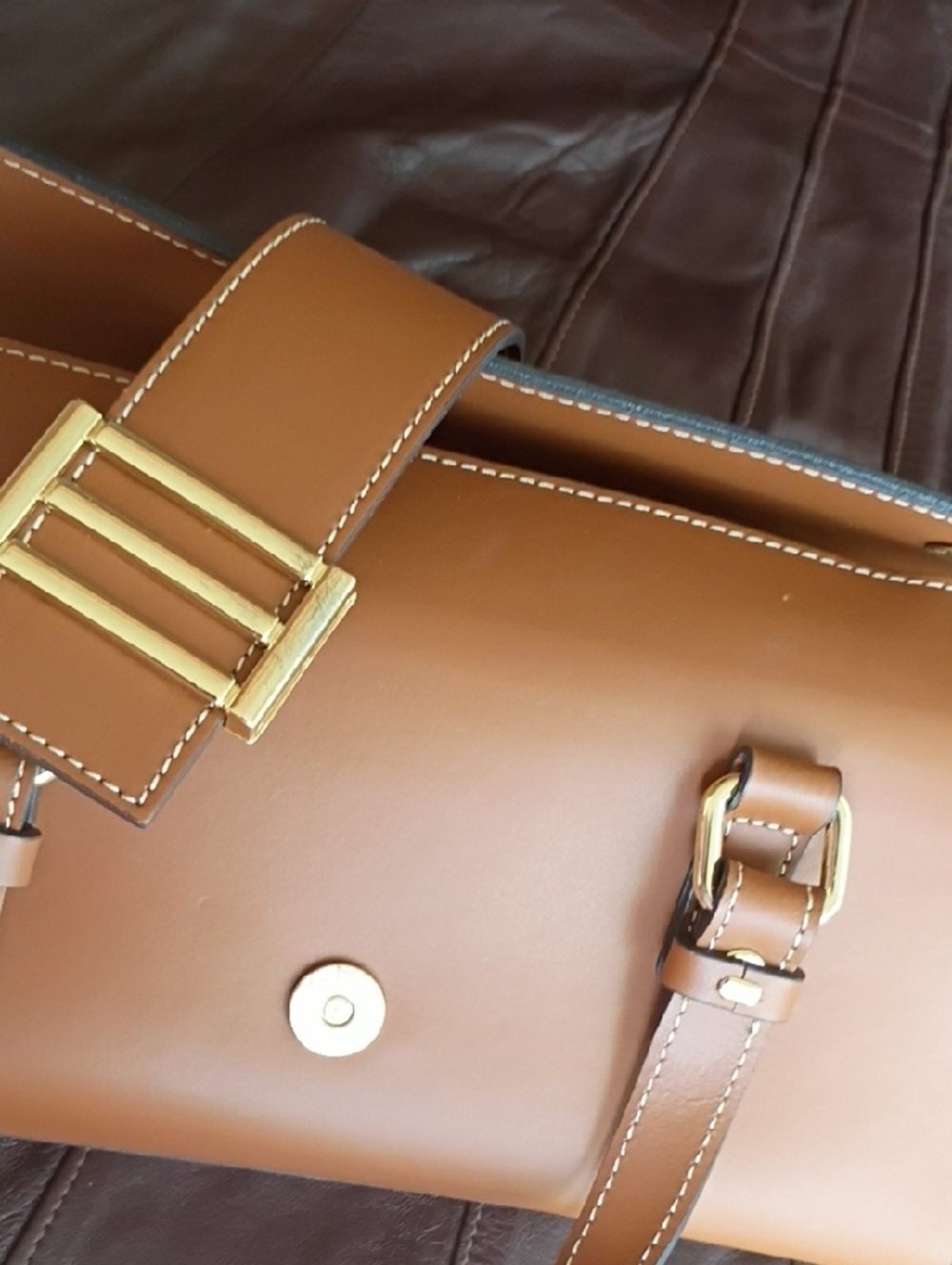 Tan Leather Barrel Shoulder Bag with Gold-Tone Accent - Picture 6 of 9